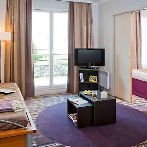 3* Hotel apartamentowy Adagio Buttes Chaumont